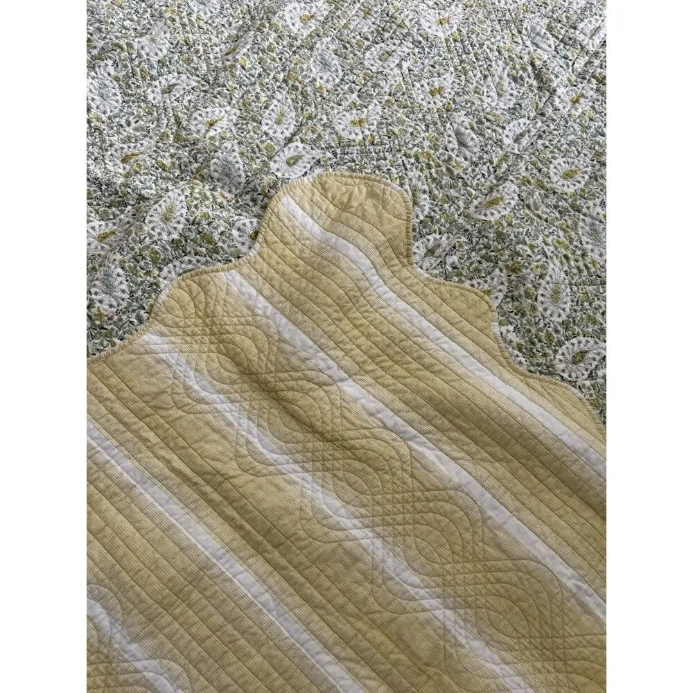 Waverly Paisley Verveine Quilt Set Queen Size Yellow (2) Shams Cotton Scalloped